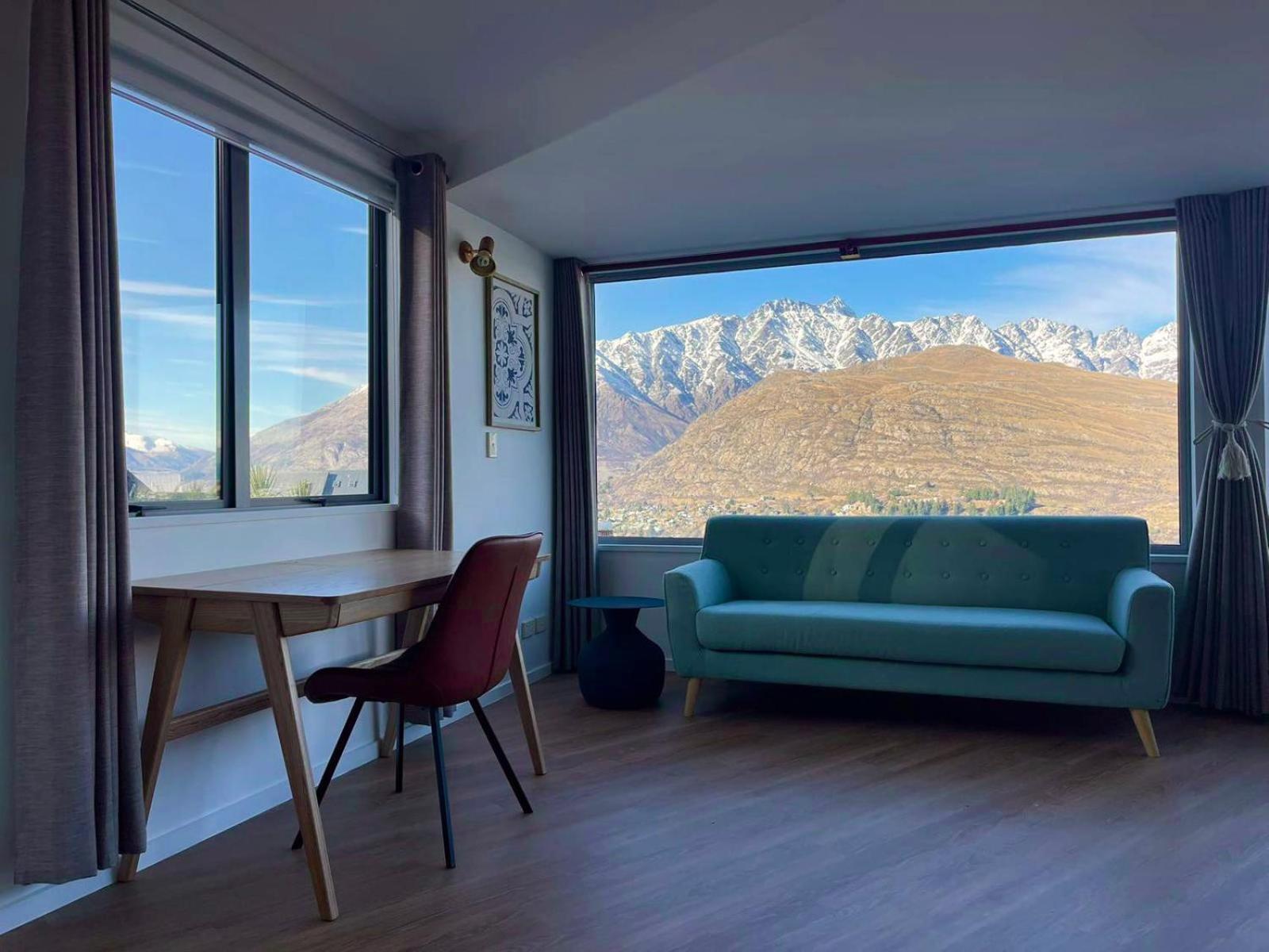 Ming'S Lakeside Goldleaf Suites Куийнстаун Екстериор снимка